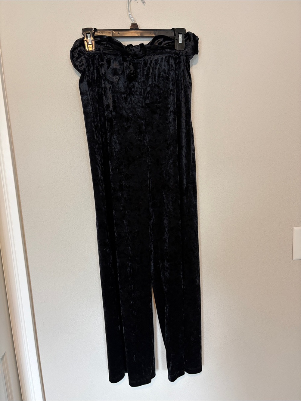 LIKE NEW & Other Stories Velvet Crushed Dress Pants | Size 6 | Black